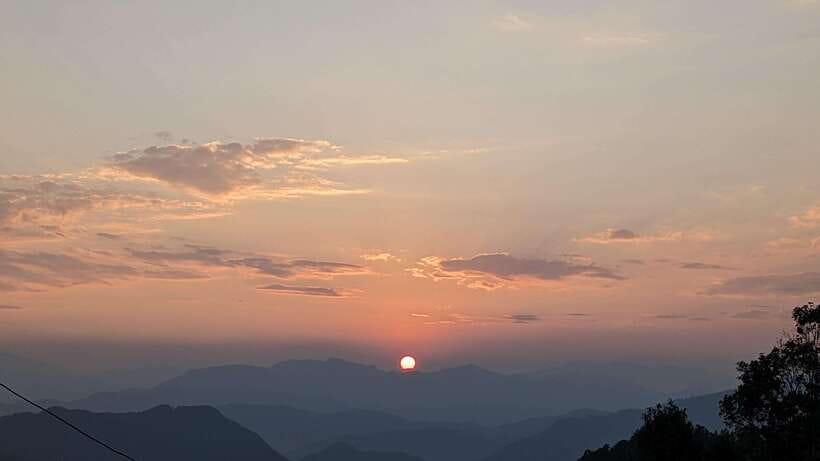 Pokhara: Sarangkot Sunrise with Half or Full-Day City Tour - Gupteshwor Cave reveals where the waterfall goes