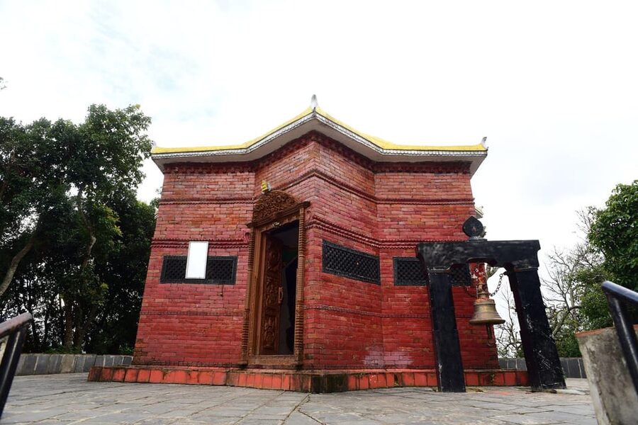 Pokhara Sightseeing By Bus: Day Trip - Devis Fall and the changing mood of the water