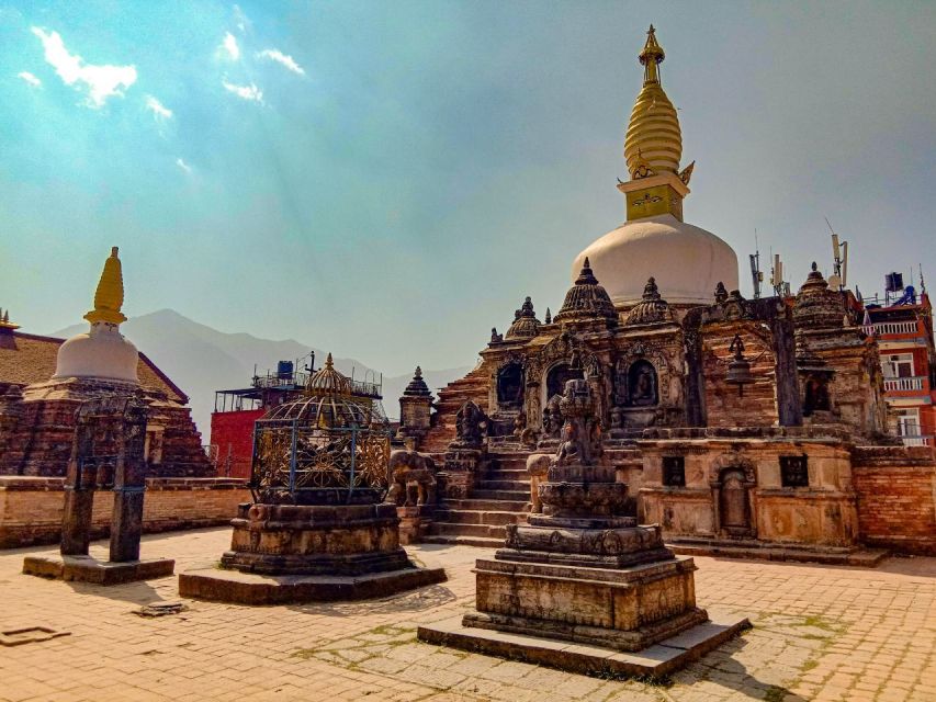 Private Half Day Kirtipur Trip With Newari Food Tasting - Walking into Kirtipur’s old streets