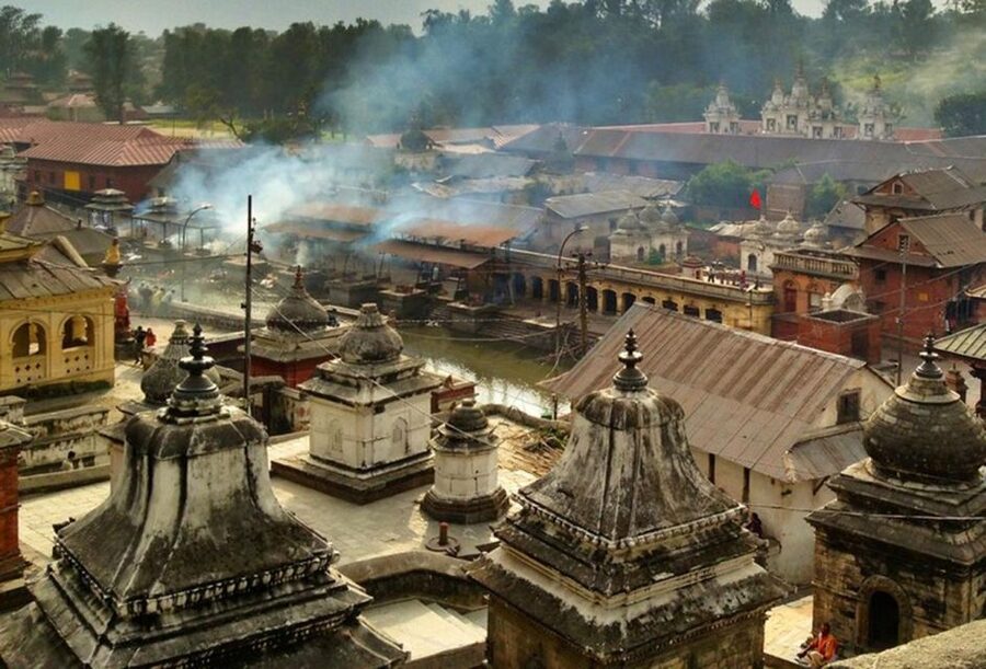 Sacred Pashupatinath: Aarati,Cremation Rites & Boudha Stupa - Boudhanath Stupa: walking the kora