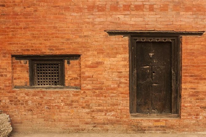 Smells of Kathmandu Walking Day Tour - The afternoon timing and meeting point