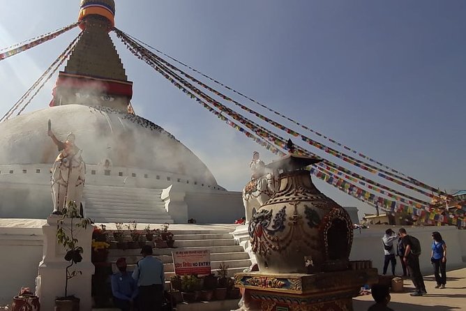 Visit Swayambhunath and Bauddhanath Stupa with Guide - Why these two stupas work well together