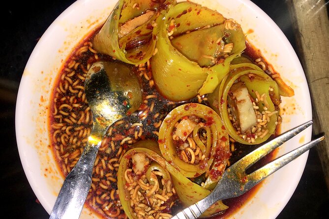 Walking Street Food Tour and 2 UNESCO Sightseeing in Kathmandu - Asan Market: Kathmandu through small plates