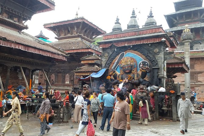 Walking tour of Kathmandu with awesome local guides - What the private guides add